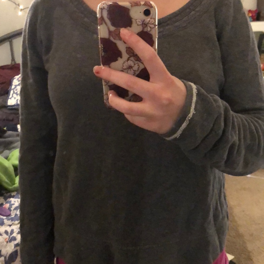 Grey long sleeve sweater